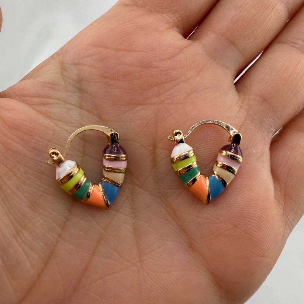 Colorful Heart Hoop Earrings Gold Plated - Picture 6 of 12